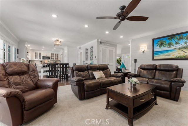 18672 Evergreen Avenue, Yorba Linda CA: https://media.crmls.org/medias/69539dc3-d6bc-4e08-99f3-1316a18497a4.jpg