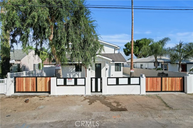 13536 Remington Street, Pacoima CA: https://media.crmls.org/medias/6953fd8f-67a2-4ff9-ad22-d7a202758c37.jpg