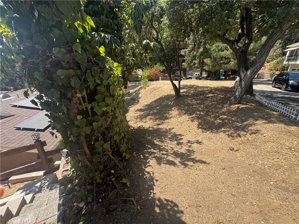 https://media.crmls.org/medias/69541862-1b91-4c0f-a666-e220c19e38c3.jpg?preset=X-Large