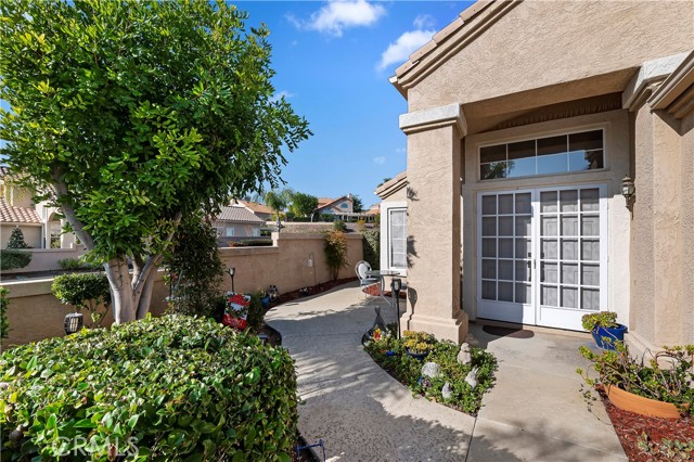 Detail Gallery Image 5 of 62 For 23990 via Pamilla, Murrieta,  CA 92562 - 2 Beds | 2 Baths