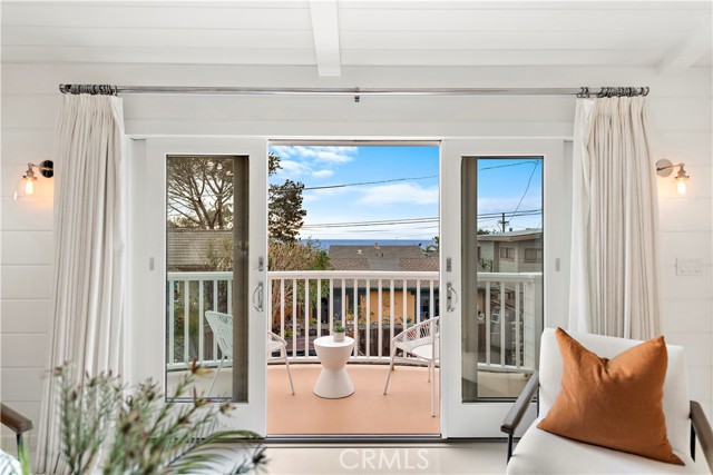 31602 Santa Rosa Drive, Laguna Beach CA: https://media.crmls.org/medias/69545f81-cb66-49f3-911e-a6417c12d4a1.jpg