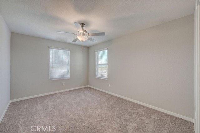 Detail Gallery Image 11 of 19 For 3302 New York Rd, West Sacramento,  CA 95691 - 4 Beds | 3/1 Baths