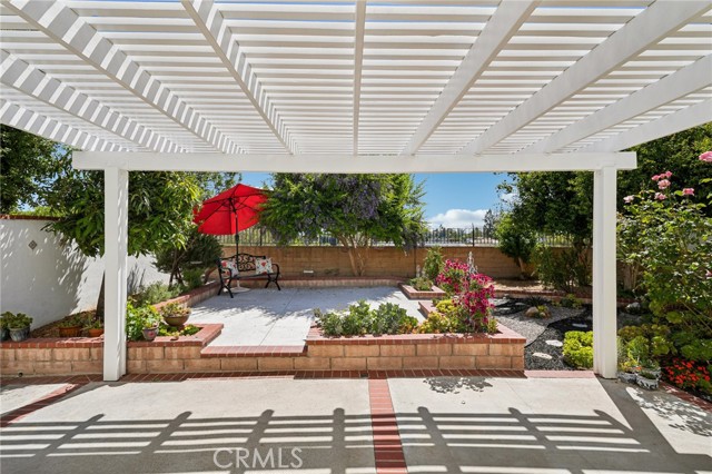 23441 Via Ronda, Mission Viejo CA: https://media.crmls.org/medias/6954eb53-70a2-4ee7-ba82-987fe3cb3a8e.jpg