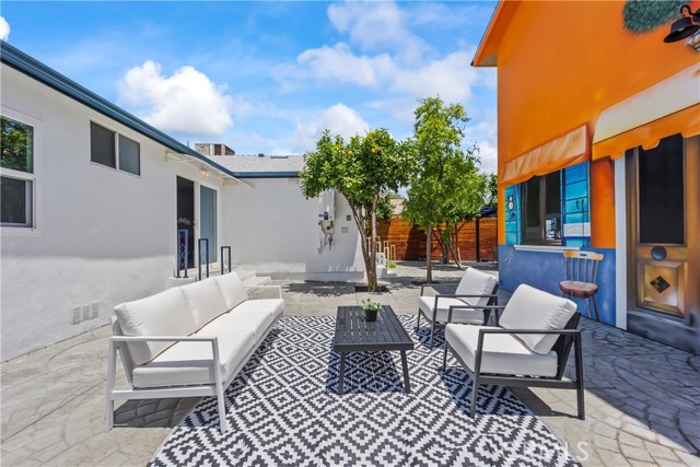 5606 White Oaks Avenue, Encino CA: https://media.crmls.org/medias/6954fe42-64d0-42b7-89b1-b9d61bf7f7d8.jpg