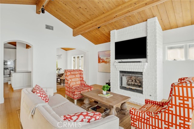 4104 Highland Avenue, Manhattan Beach, California 90266, 3 Bedrooms Bedrooms, ,3 BathroomsBathrooms,Residential,Sold,Highland,SB21194118
