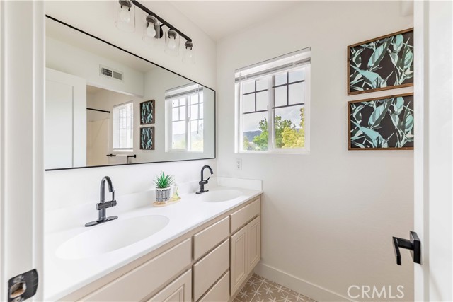 24520 Calle Estancia, Murrieta CA: https://media.crmls.org/medias/6955b0b2-ce17-4e1d-a66a-647c26499ca7.jpg