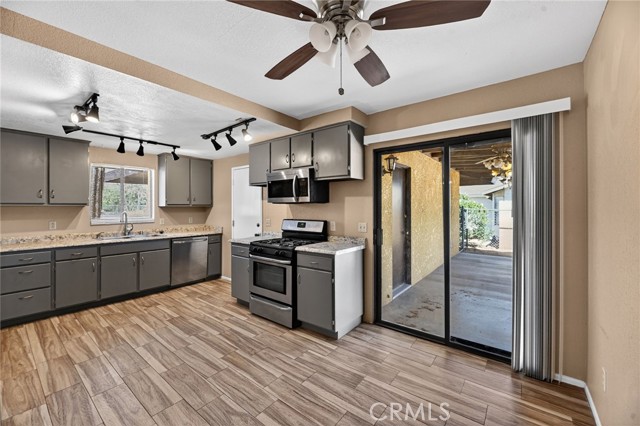 Detail Gallery Image 11 of 43 For 6243 Mojave, Twentynine Palms,  CA 92277 - 3 Beds | 2 Baths