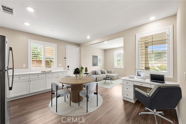 Image 4 of 75 For 45745 Altree Court