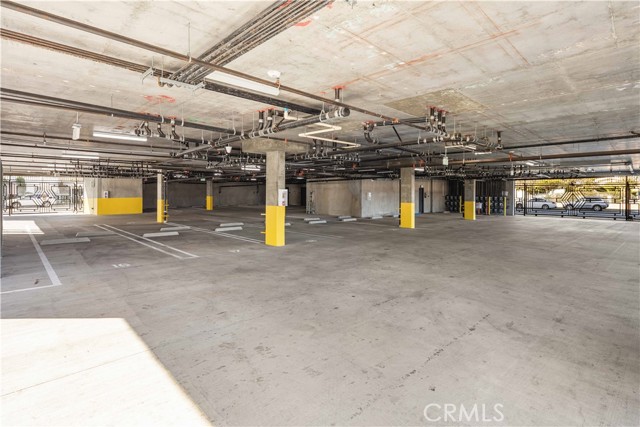 11714 Archwood Street, North Hollywood CA: https://media.crmls.org/medias/69573358-ee06-40ff-baf7-be7516d5f264.jpg