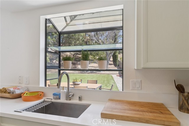 Detail Gallery Image 11 of 27 For 2868 Brandeis, Oceanside,  CA 92056 - 3 Beds | 2 Baths