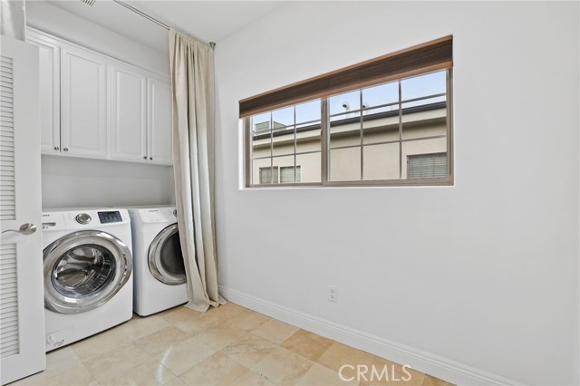 Detail Gallery Image 27 of 31 For 3501 Tilden Ave #8,  Los Angeles,  CA 90034 - 3 Beds | 3/1 Baths