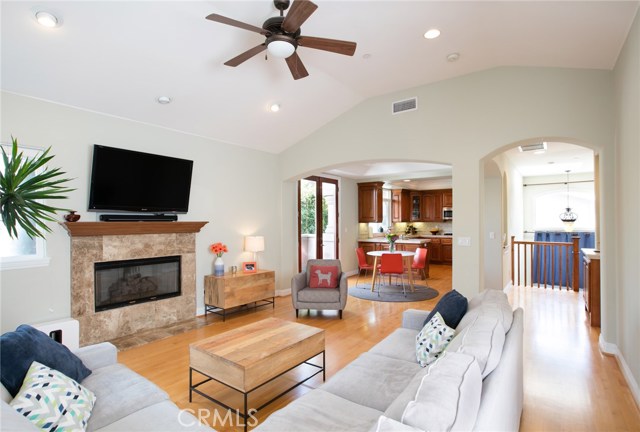 2411 Carnegie Lane, Redondo Beach, California 90278, 4 Bedrooms Bedrooms, ,3 BathroomsBathrooms,Residential,Sold,Carnegie,SB17036345