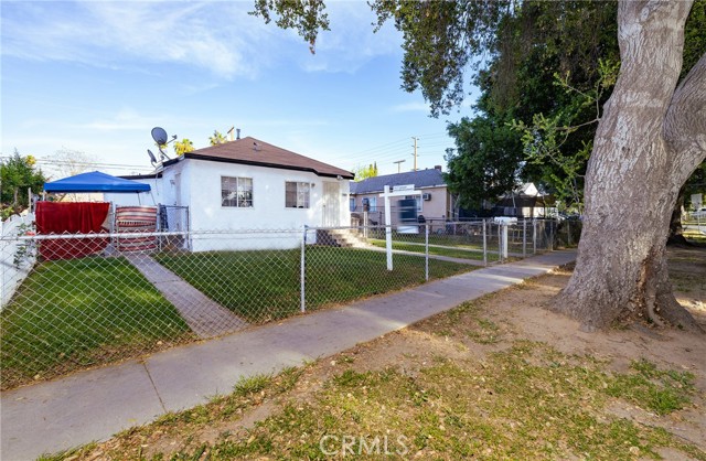 4156 Dwight, Riverside CA: https://media.crmls.org/medias/6958bf8a-317b-469e-88b6-b013ce18208c.jpg