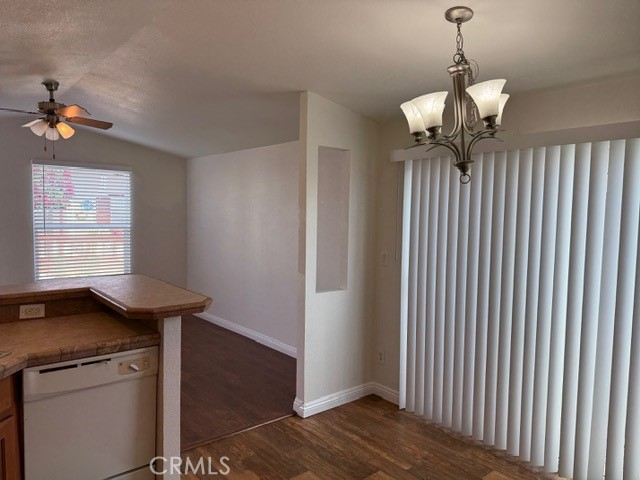 Detail Gallery Image 8 of 17 For 11101 Imperial Highway #48,  Norwalk,  CA 90650 - 1 Beds | 1 Baths