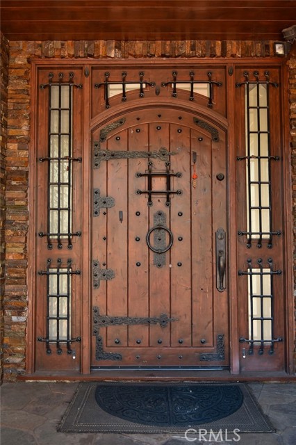 Detail Gallery Image 2 of 45 For 5235 San Feliciano Dr, Woodland Hills,  CA 91364 - 5 Beds | 4 Baths