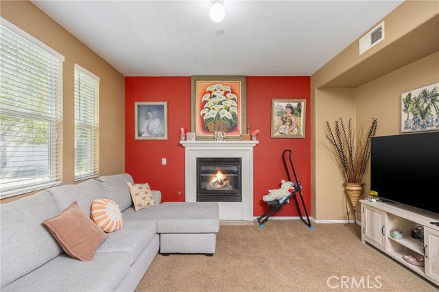 Detail Gallery Image 6 of 23 For 26287 Iris Ave #E,  Moreno Valley,  CA 92555 - 3 Beds | 2 Baths