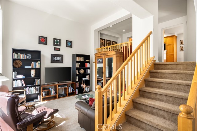 92 Chula Vista, Irvine CA: https://media.crmls.org/medias/695a08cf-d64b-4eb2-9fc3-de994df40928.jpg