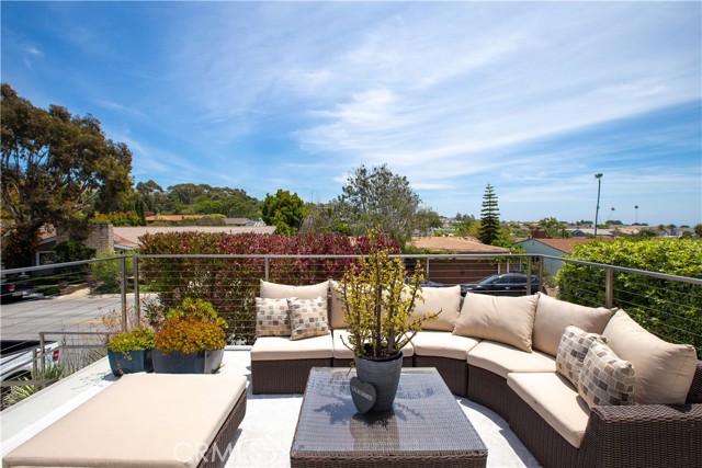 Detail Gallery Image 60 of 65 For 527 Seaward Rd, Corona Del Mar,  CA 92625 - 4 Beds | 3/1 Baths