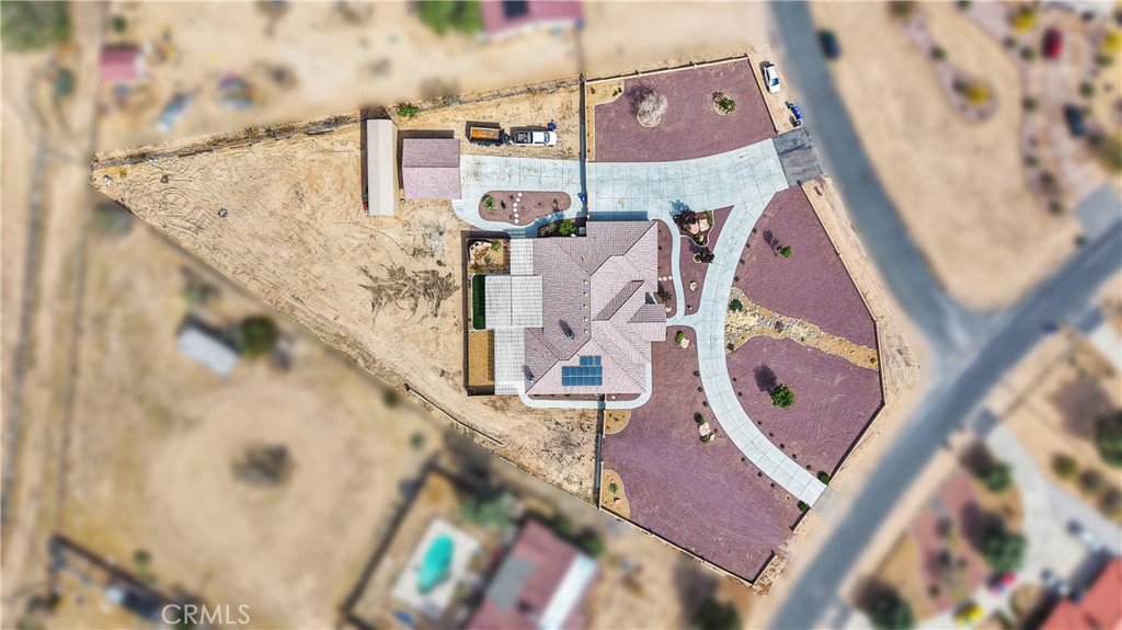 https://media.crmls.org/medias/695a4560-aa30-48a7-a2c2-a43d27915a0d.jpg?preset=X-Large