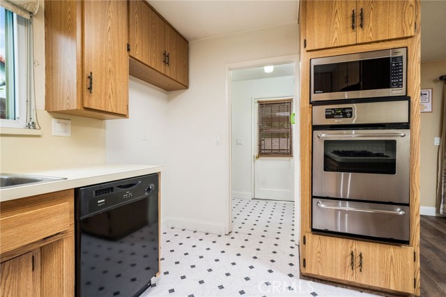 Detail Gallery Image 14 of 33 For 6329 Fillmore Ave, Rialto,  CA 92377 - 4 Beds | 2 Baths