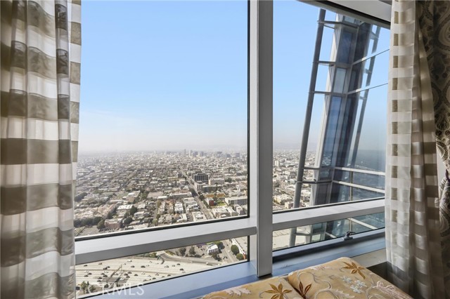 Detail Gallery Image 31 of 56 For 900 W Olympic Bld 50a,  Los Angeles,  CA 90015 - 3 Beds | 4 Baths