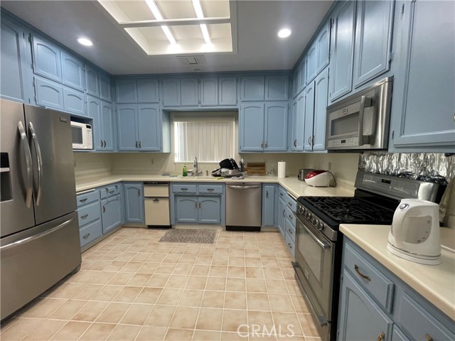 8731 Clubhouse Boulevard, Desert Hot Springs CA: https://media.crmls.org/medias/695be664-e8f2-48c7-9d76-3f32ffd8a479.jpg