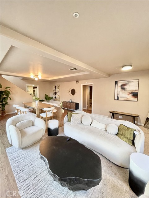 Front Image Thumbnail for CRWS26074620