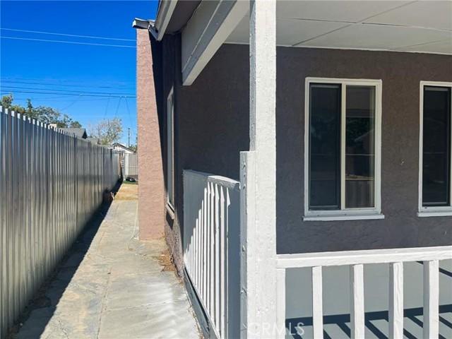 44630 Date Avenue, Lancaster CA: https://media.crmls.org/medias/695d682c-72c5-4630-b5b0-1c2164148417.jpg