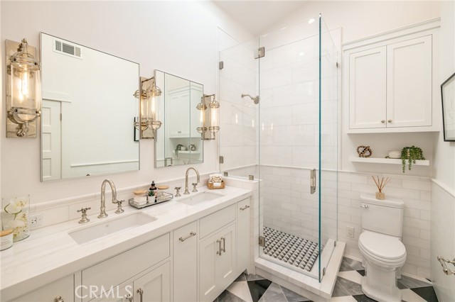 Detail Gallery Image 57 of 74 For 920 Marco Pl, Venice,  CA 90291 - 3 Beds | 2 Baths
