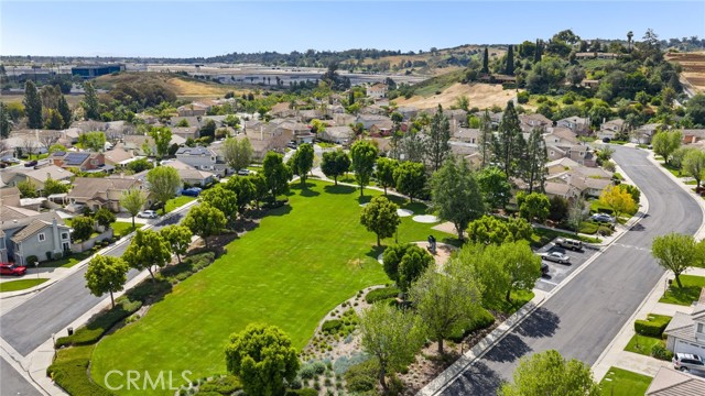 831 Arbor Cir, La Verne CA: https://media.crmls.org/medias/695dd16e-662f-41f9-bc44-8dc01e0e7a3c.jpg
