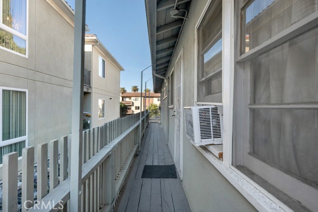 Detail Gallery Image 17 of 28 For 14622 Sylvan, Van Nuys,  CA 91411 - – Beds | – Baths