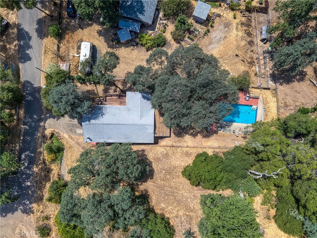 https://media.crmls.org/medias/695f18f5-bbd1-417d-b80a-c950936dec04.jpg?preset=X-Large