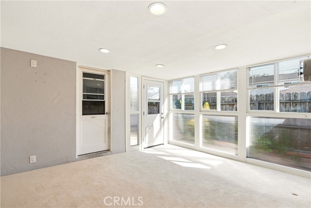 Detail Gallery Image 16 of 20 For 21135 Freeport, Huntington Beach,  CA 92646 - 2 Beds | 1 Baths