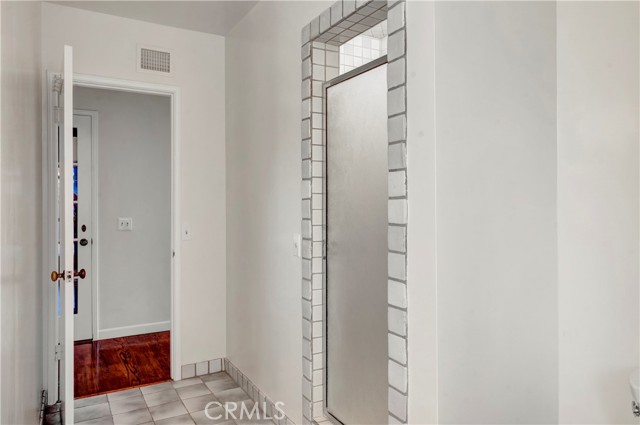 606 N Ohio Street, Anaheim CA: https://media.crmls.org/medias/69602c54-5c12-4cf4-b485-07786de37f43.jpg