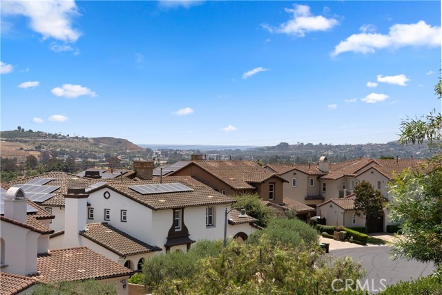27502 Paseo Boveda, San Juan Capistrano CA: https://media.crmls.org/medias/69605637-1d7a-4a4b-ad2e-90451febe73b.jpg