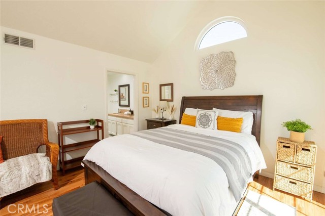 Detail Gallery Image 24 of 62 For 7310 Balboa Bld #F,  Van Nuys,  CA 91406 - 2 Beds | 3 Baths