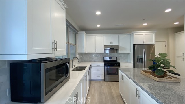 Detail Gallery Image 10 of 35 For 97 Quill, Irvine,  CA 92620 - 3 Beds | 2/1 Baths