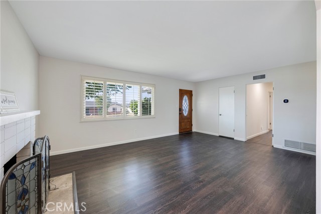 228 W OLD MILL, Corona CA: https://media.crmls.org/medias/69613616-2d83-4773-80d1-e8c49c9186b1.jpg