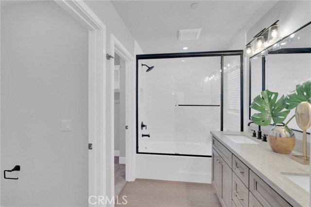 619 E Walnut, Monrovia CA: https://media.crmls.org/medias/6961387d-5804-4e0d-a5a1-f49fa831c810.jpg