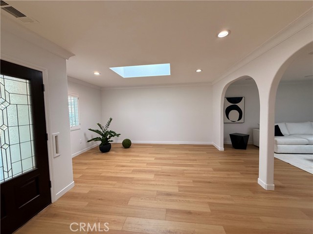 Detail Gallery Image 3 of 39 For 1921 Saint John Rd 35c,  Seal Beach,  CA 90740 - 2 Beds | 2/1 Baths