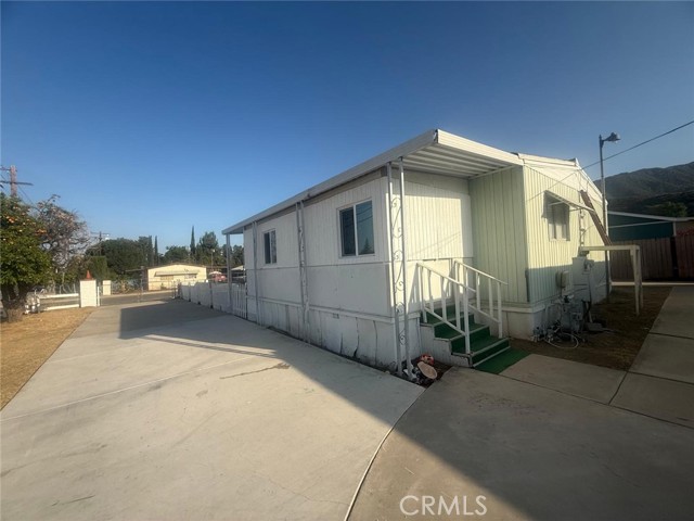 33013 Arbolado Lane, Lake Elsinore CA: https://media.crmls.org/medias/69620b81-5548-4c2e-8596-8f677a350a95.jpg