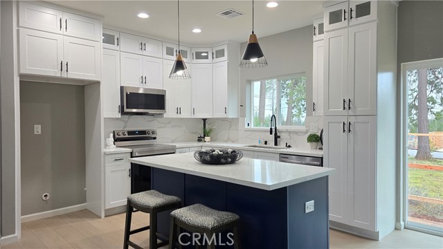 Detail Gallery Image 7 of 33 For 6485 Providence Ct, Magalia,  CA 95954 - 4 Beds | 2 Baths