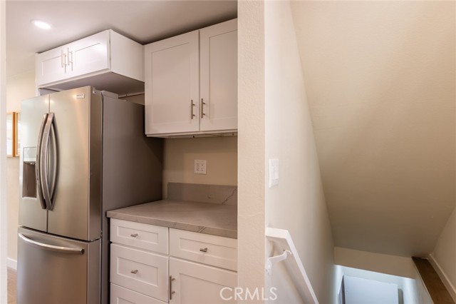 Detail Gallery Image 19 of 33 For 2349 Mira Vista Ave #C,  Montrose,  CA 91020 - 2 Beds | 2/1 Baths