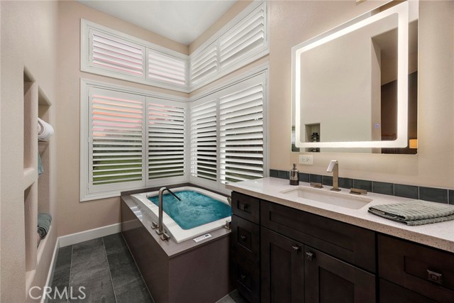 Detail Gallery Image 29 of 41 For 5325 Kodiak Mountain Drive, Yorba Linda,  CA 92887 - 4 Beds | 3 Baths