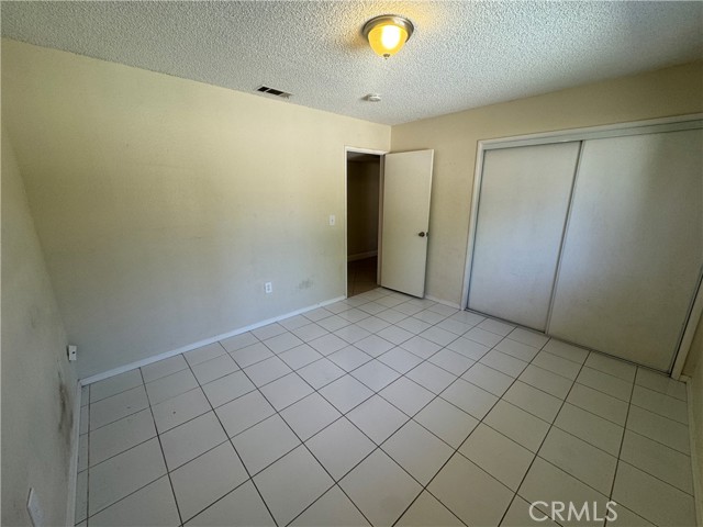 873 Kristin Lane, Hemet CA: https://media.crmls.org/medias/69632fb6-eb16-4b1a-b95d-e30533bc7060.jpg