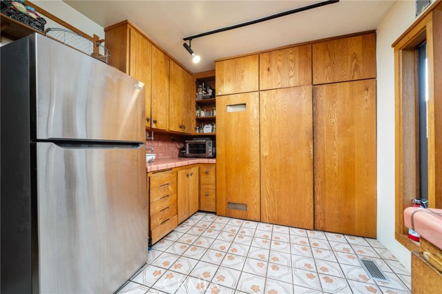 Image 14 of 37 For 125 11th Street