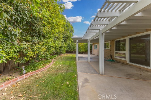 10281 Kings Street, Los Alamitos CA: https://media.crmls.org/medias/69663498-6fcf-4797-92f3-8a0bbada356d.jpg