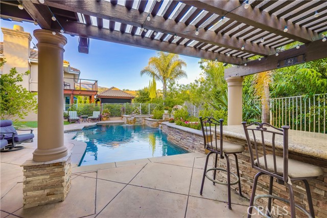 4 Sugarpine Drive, Trabuco Canyon CA: https://media.crmls.org/medias/69669757-15f7-449b-a3f7-9bf4e31646ef.jpg