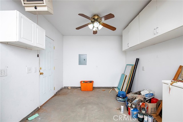 Detail Gallery Image 42 of 53 For 43635 Castle Cir, Lancaster,  CA 93535 - 5 Beds | 3 Baths