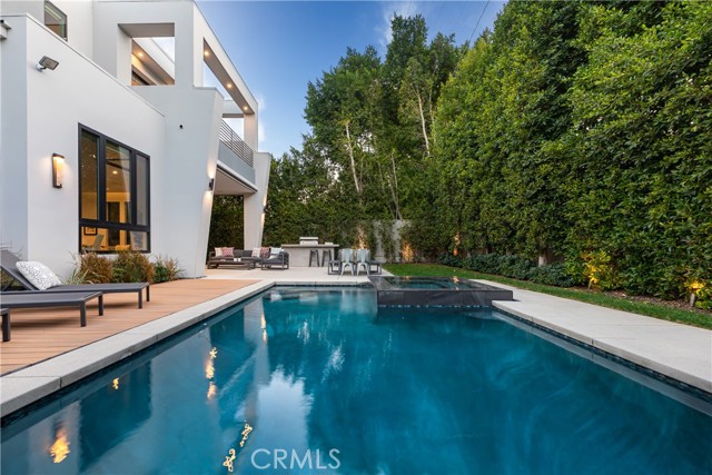 Detail Gallery Image 47 of 49 For 4175 Greenbush Ave, Sherman Oaks,  CA 91423 - 5 Beds | 6 Baths